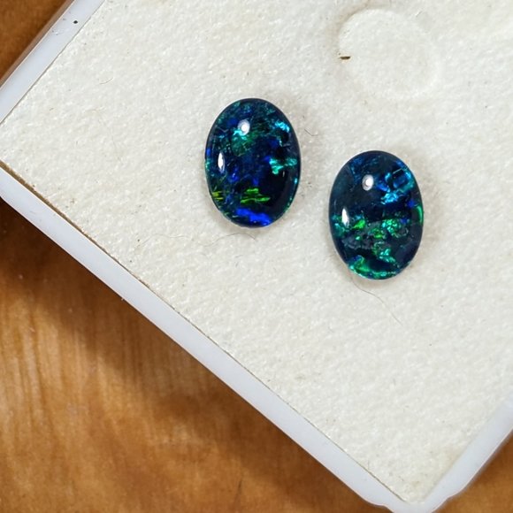 Blue Opal stone - Picture 1 of 3